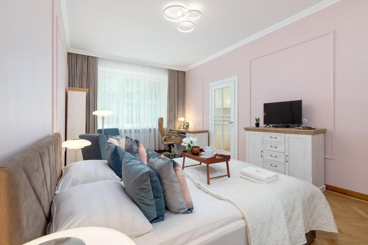 Luxurious & Unique Apartment Mickiewicza Cracow By Renters Prestige Krasków Eksteriør bilde