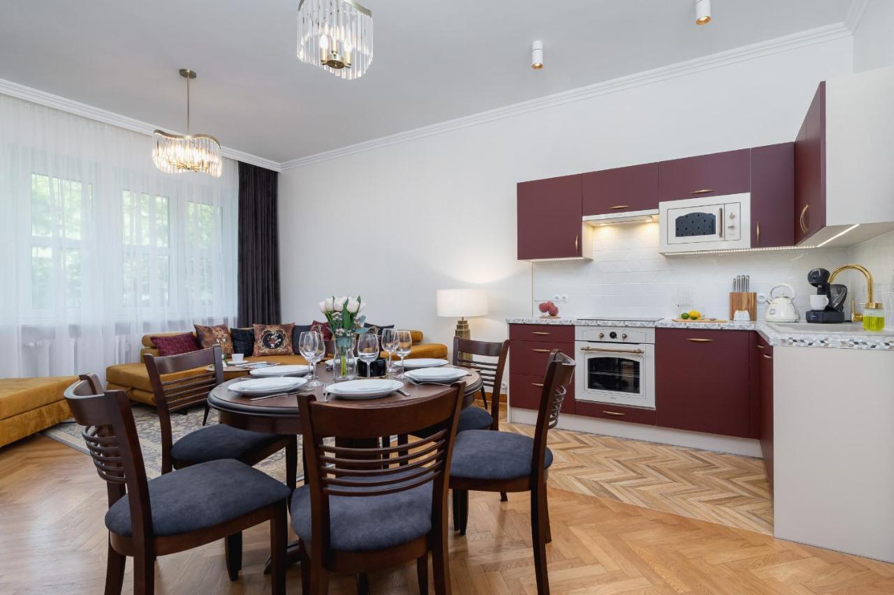 Luxurious & Unique Apartment Mickiewicza Cracow By Renters Prestige Krasków Eksteriør bilde
